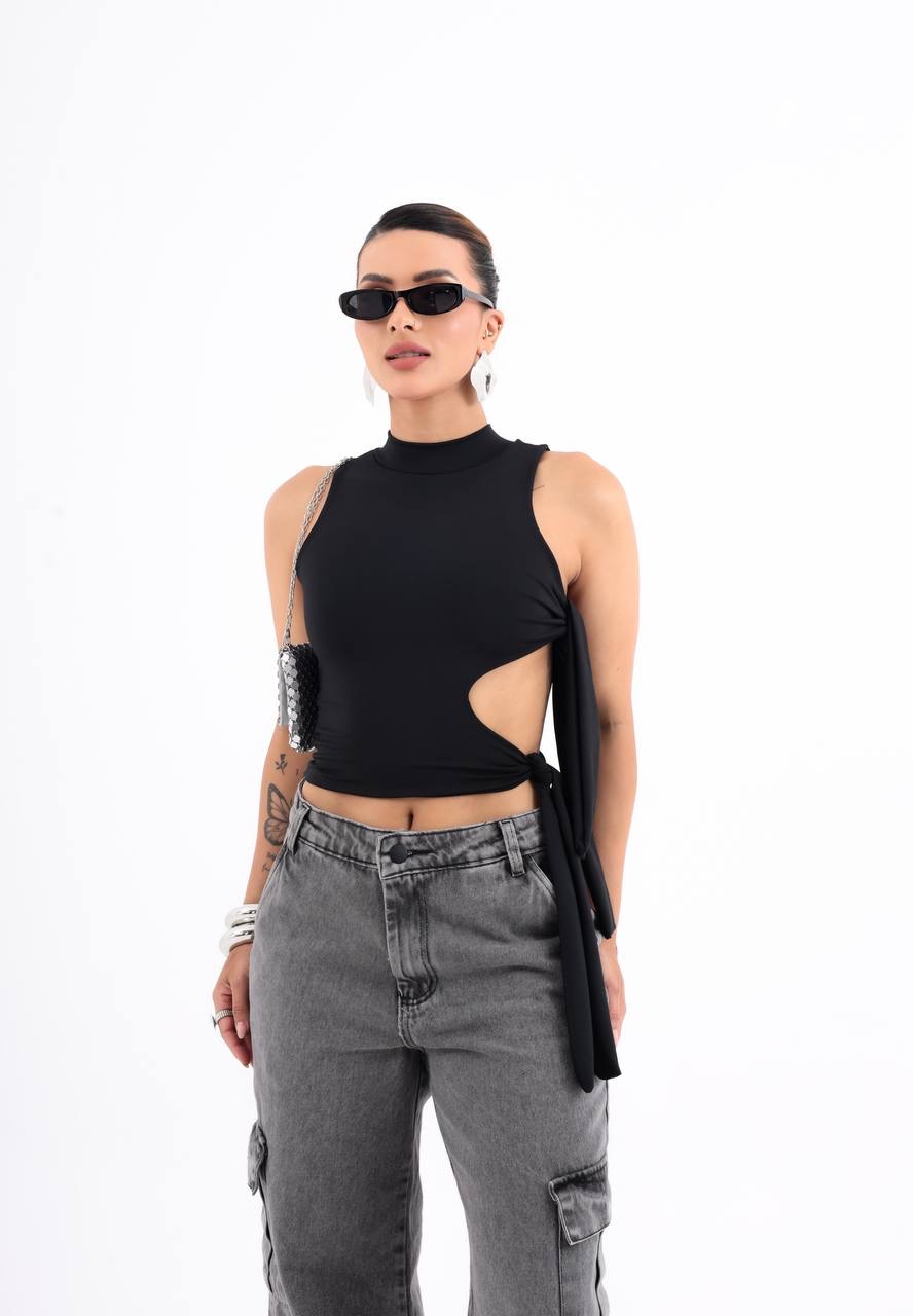 Cropped Iza imagem 4